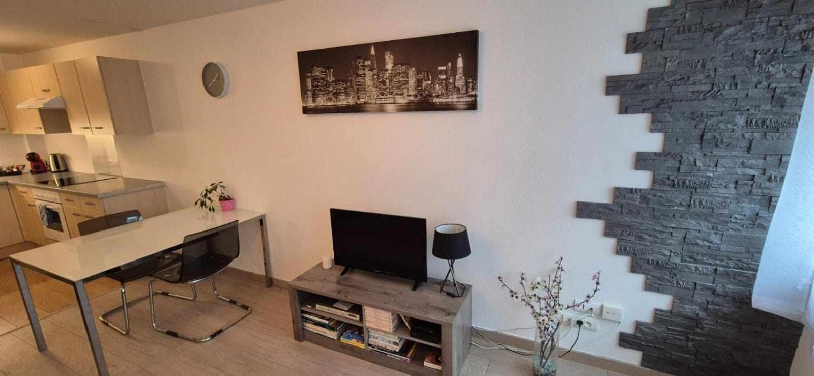 Nouveau !! Appartement Confortable Totalement Renove Avec Parking Gratuit - Hypercentre De Nancy Kültér fotó